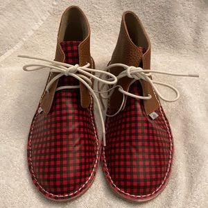 NWOT Monkey Feet Shoes Size 37